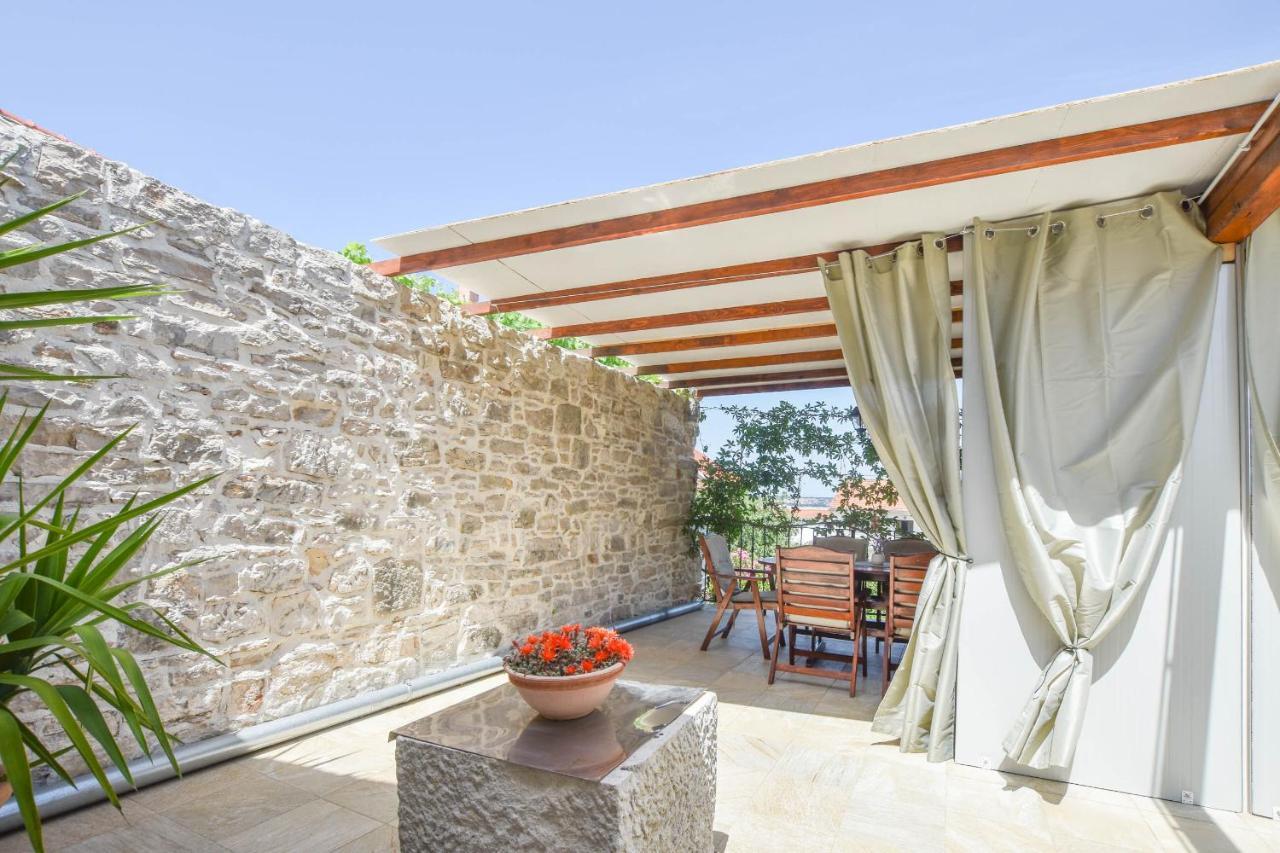 Apartments Tarragon Ugrinici ภายนอก รูปภาพ
