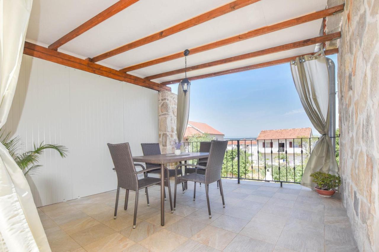 Apartments Tarragon Ugrinici ภายนอก รูปภาพ