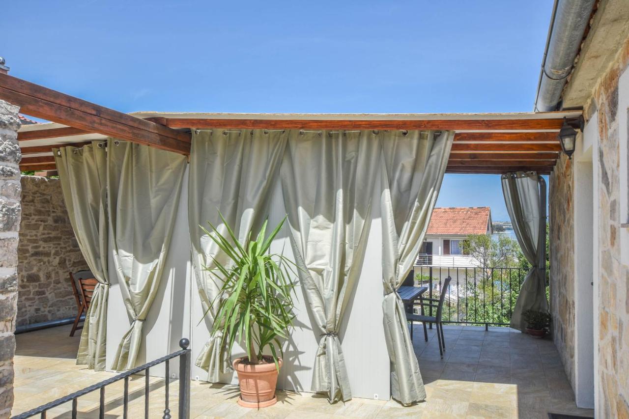 Apartments Tarragon Ugrinici ภายนอก รูปภาพ