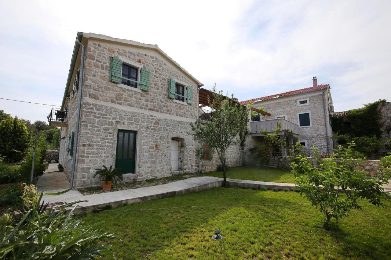 Apartments Tarragon Ugrinici ภายนอก รูปภาพ